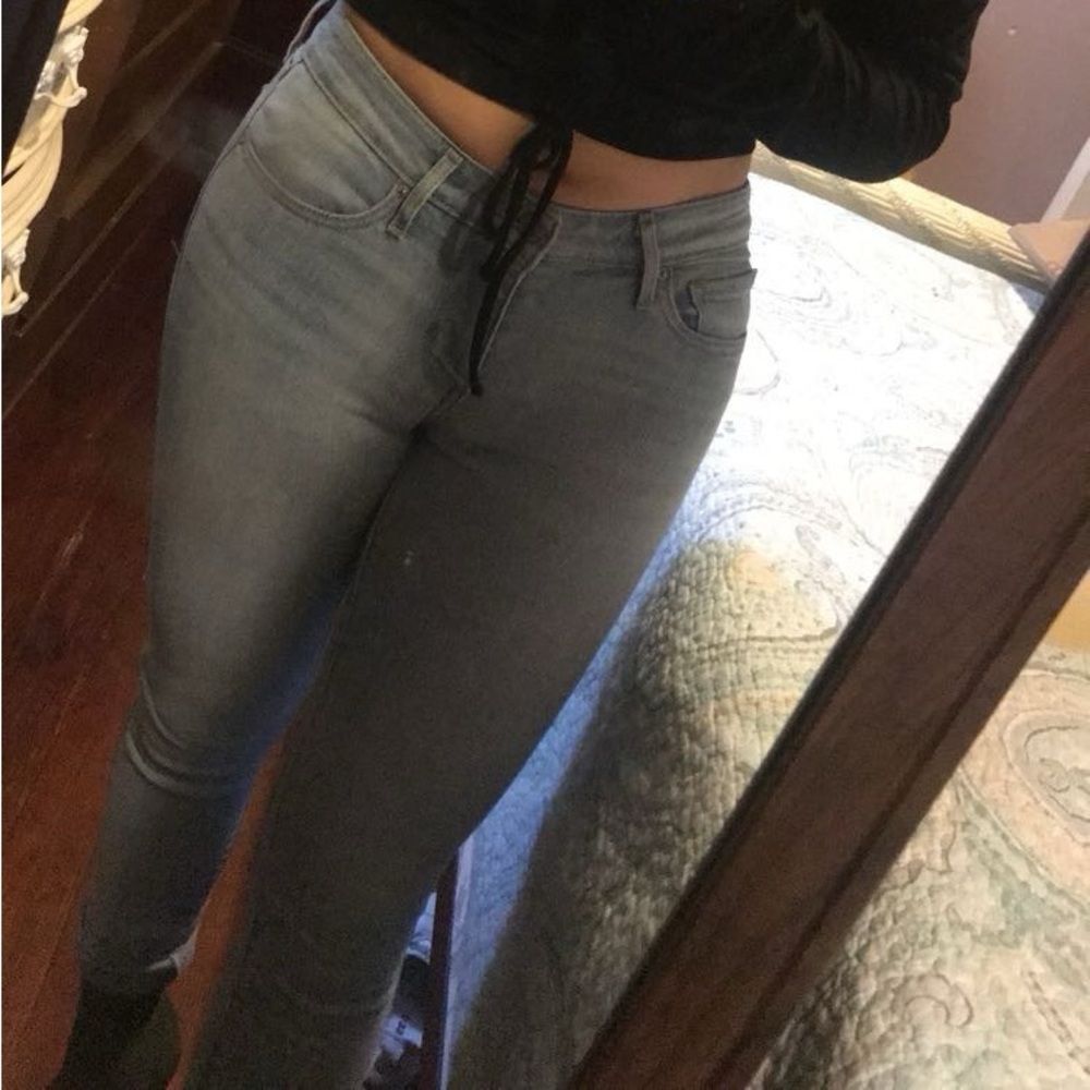 Like New Levi’s - Picture 1 of 6
